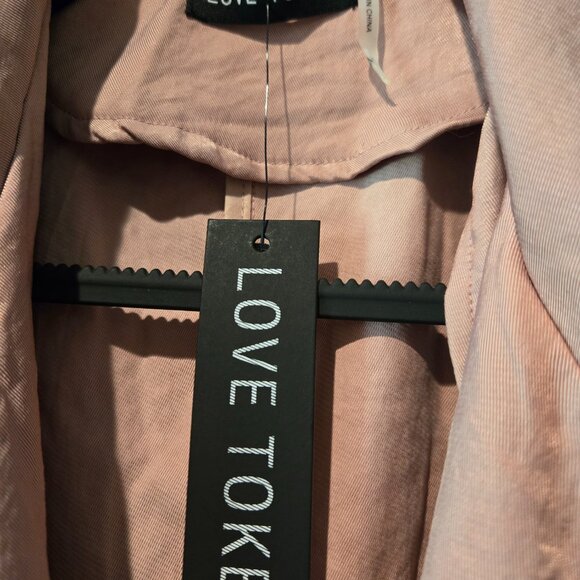 Love Token Allen Wide Collar Tie Waist Coat NWT - Sz M - Picture 4 of 4